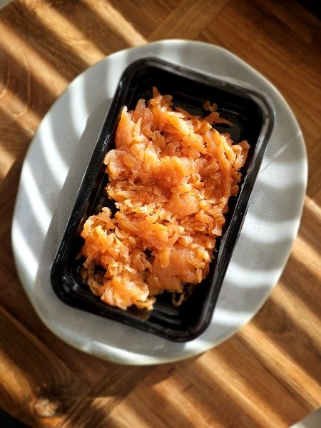 Koud gerookte Noorse zalmsnippers – ambachtelijk gerookt, duurzaam en vol smaak